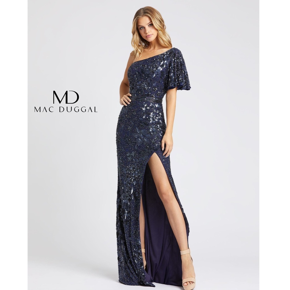 MAC DUGGAL One Sleeve Sequin Dress in Midnight Blue Size US 2